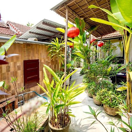 Pink Beach Homestay Hoi An Exterior photo